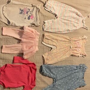 GAP Baby Girl Clothing 6 x pieces 6 - 12 months